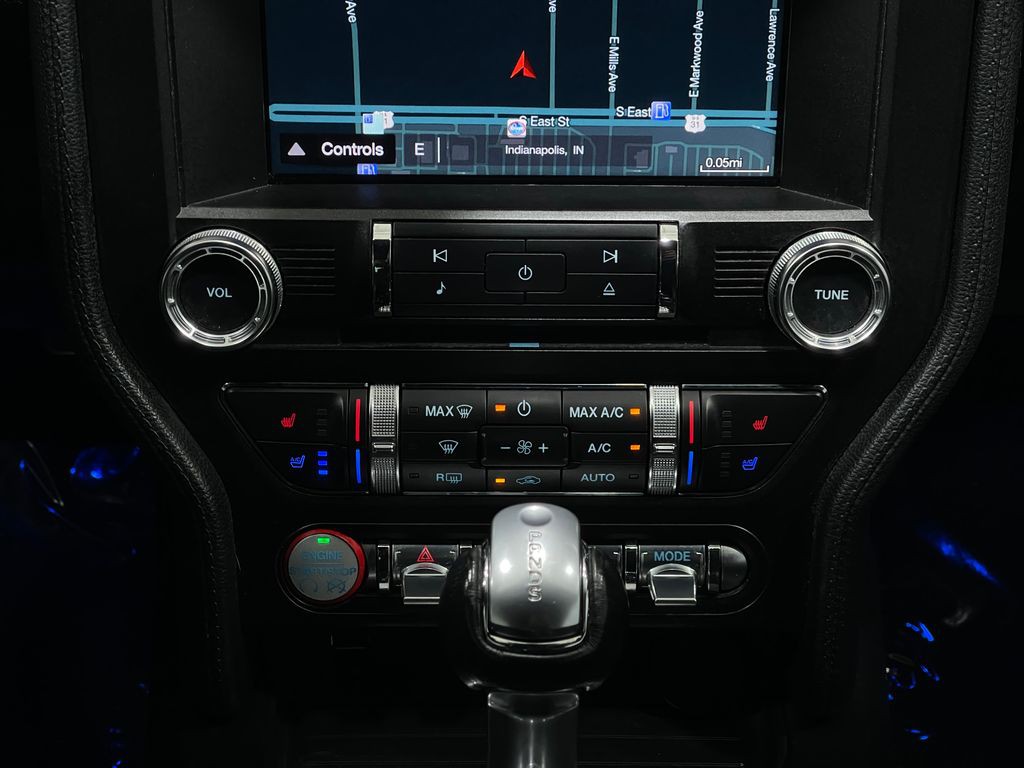 2017 Ford Mustang Image 25