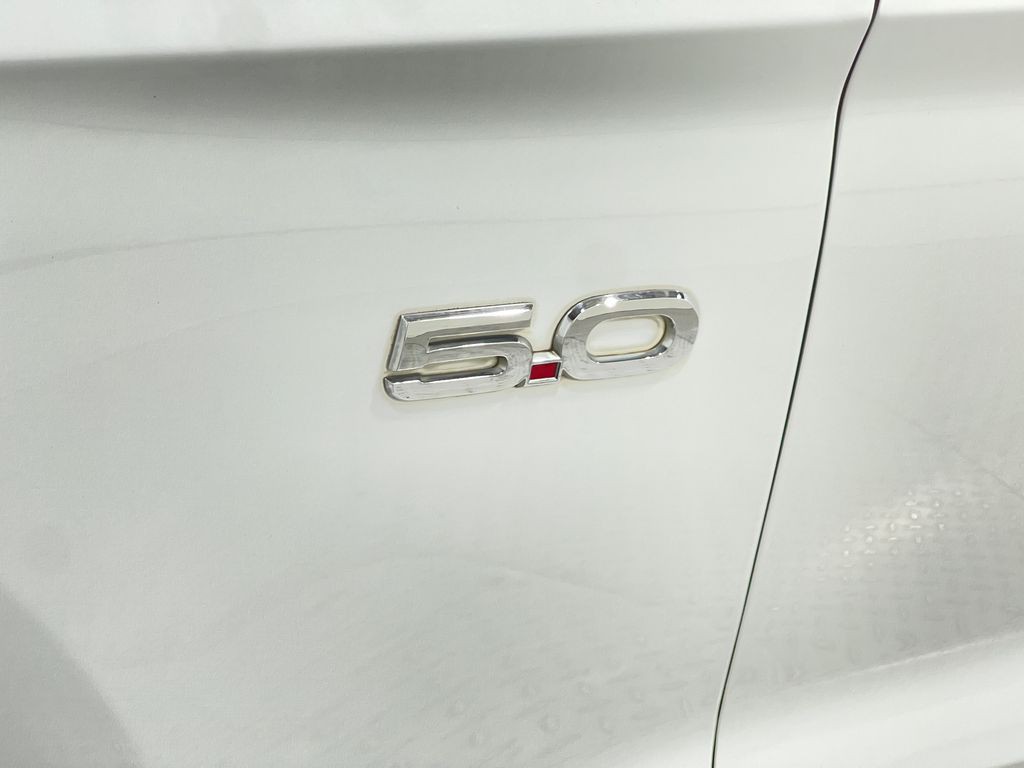 2017 Ford Mustang Image 37