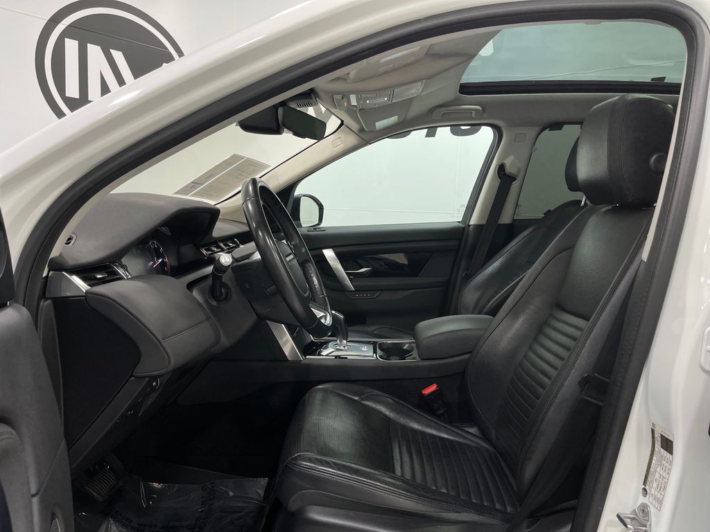 2020 Land Rover Discovery Sport Image 14