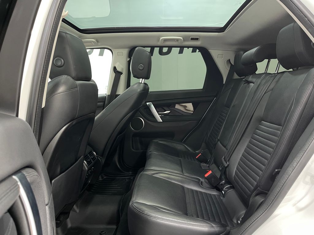 2020 Land Rover Discovery Sport Image 31