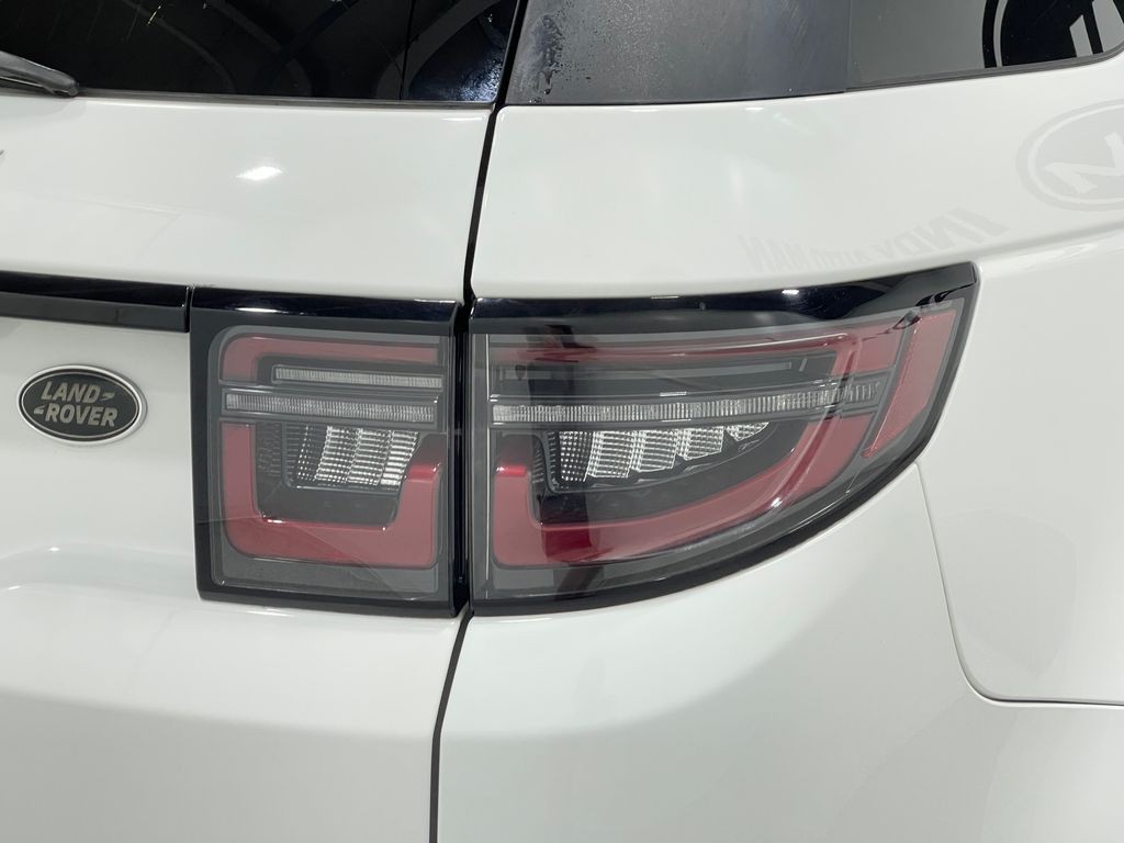 2020 Land Rover Discovery Sport Image 35