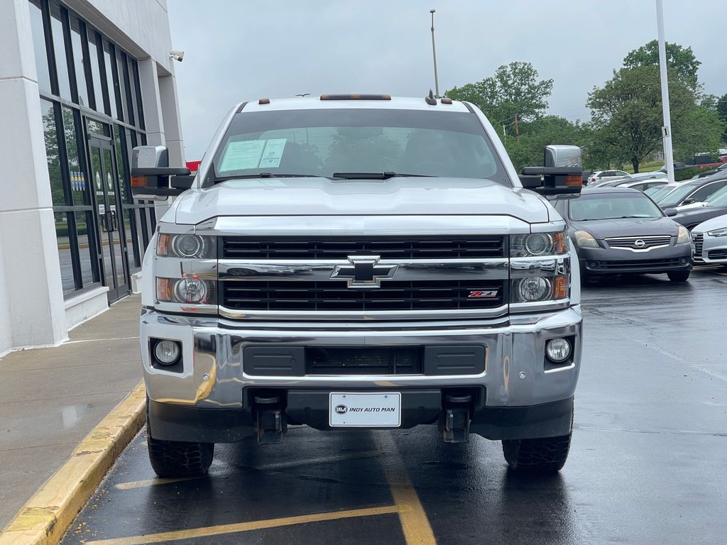 2017 Chevrolet Silverado 1500 Image 3