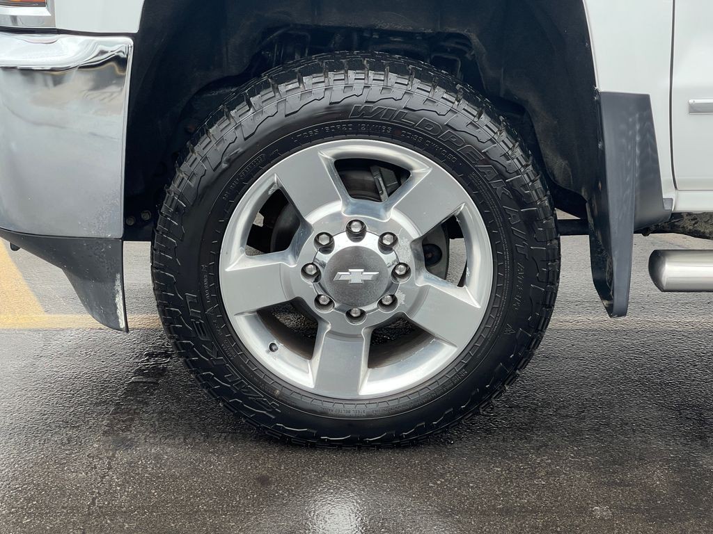 2017 Chevrolet Silverado 1500 Image 32