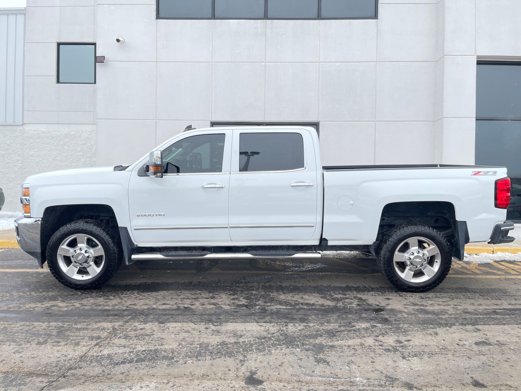 2017 Chevrolet Silverado 1500 Image 6