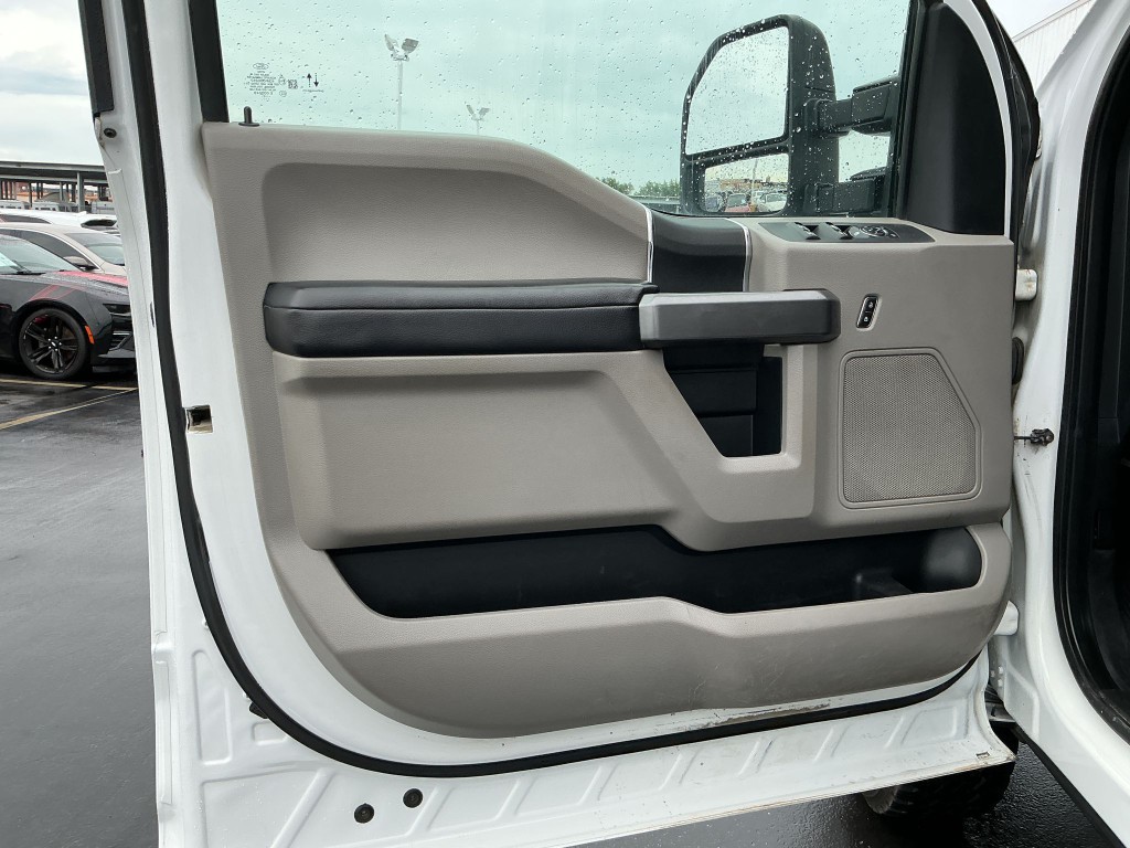 2021 Ford F-250 Image 10