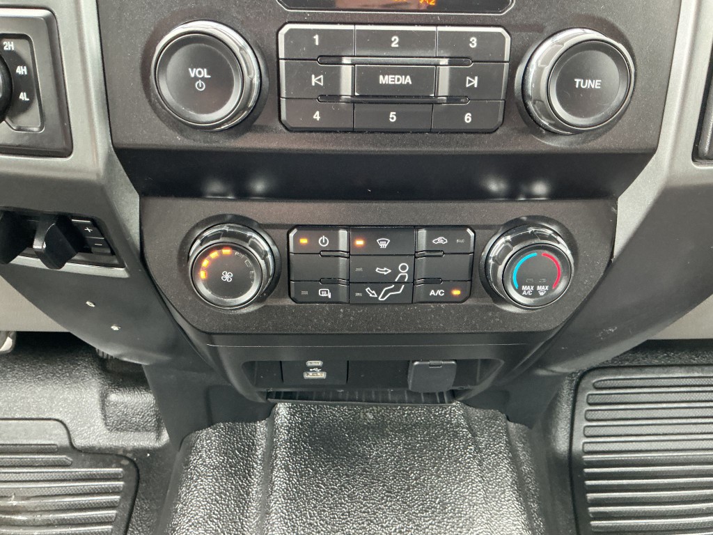 2021 Ford F-250 Image 22