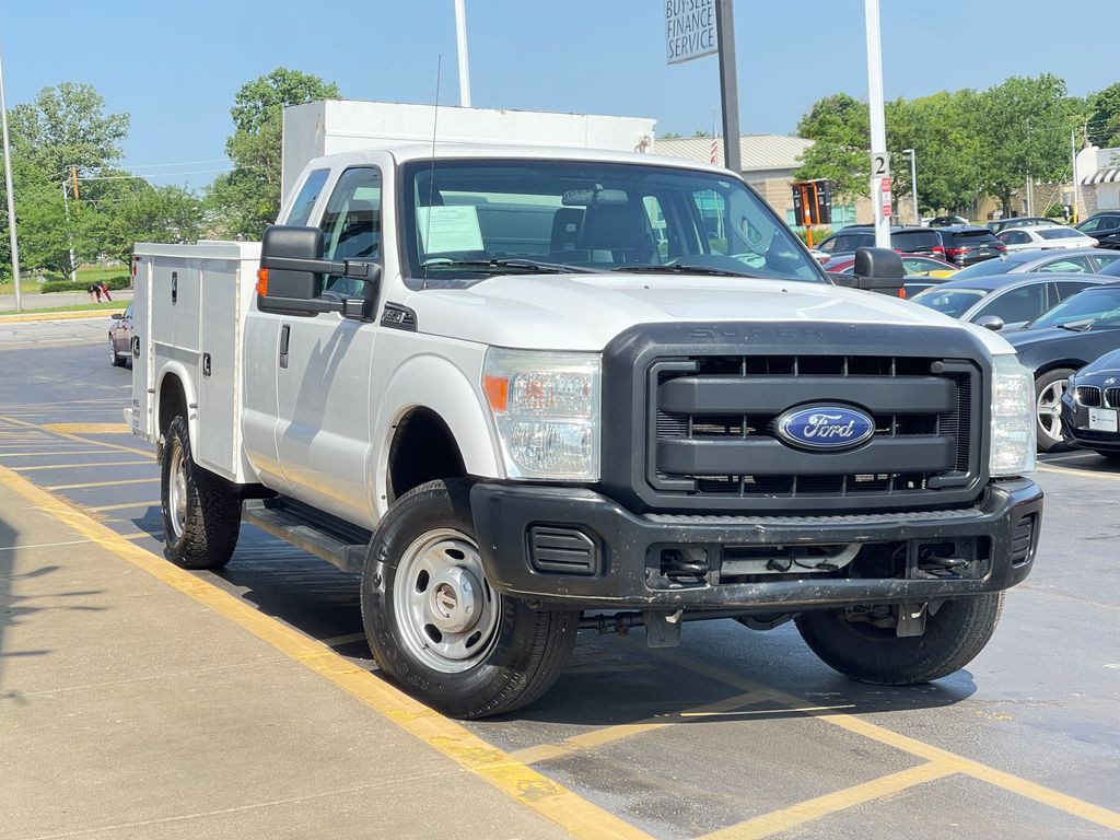 2015 Ford F-350 Image 2