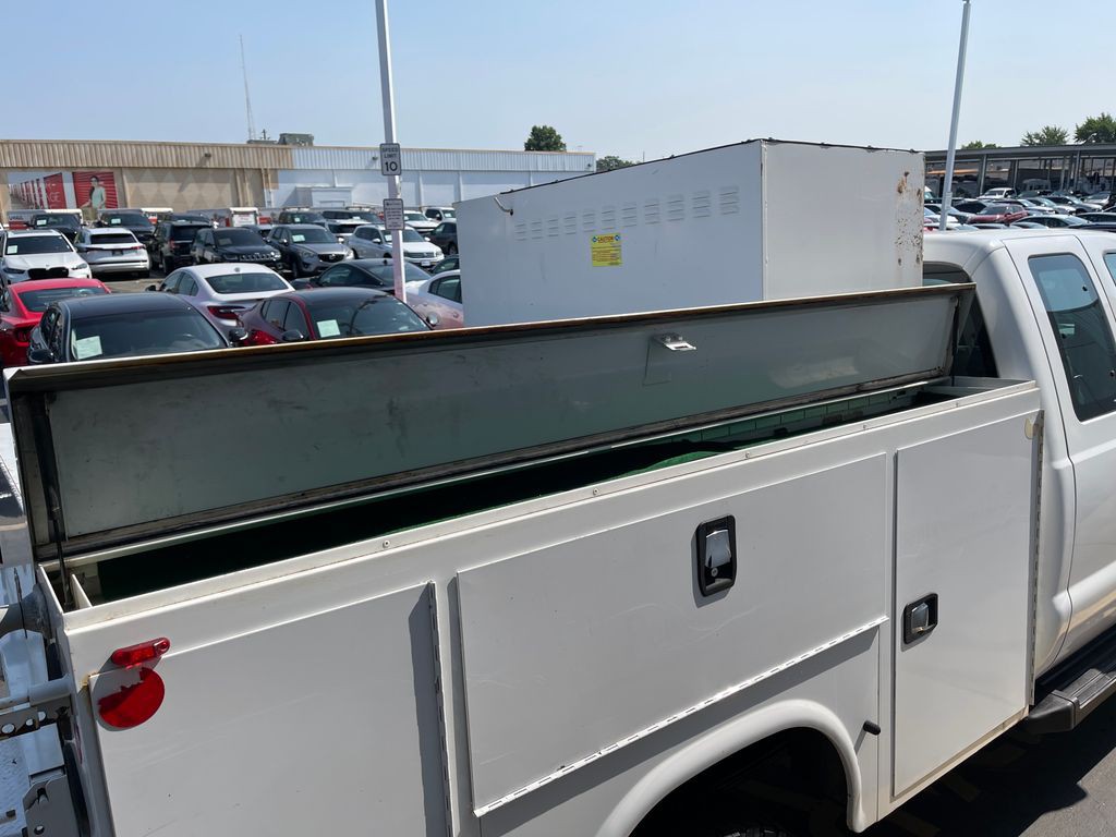 2015 Ford F-350 Image 23