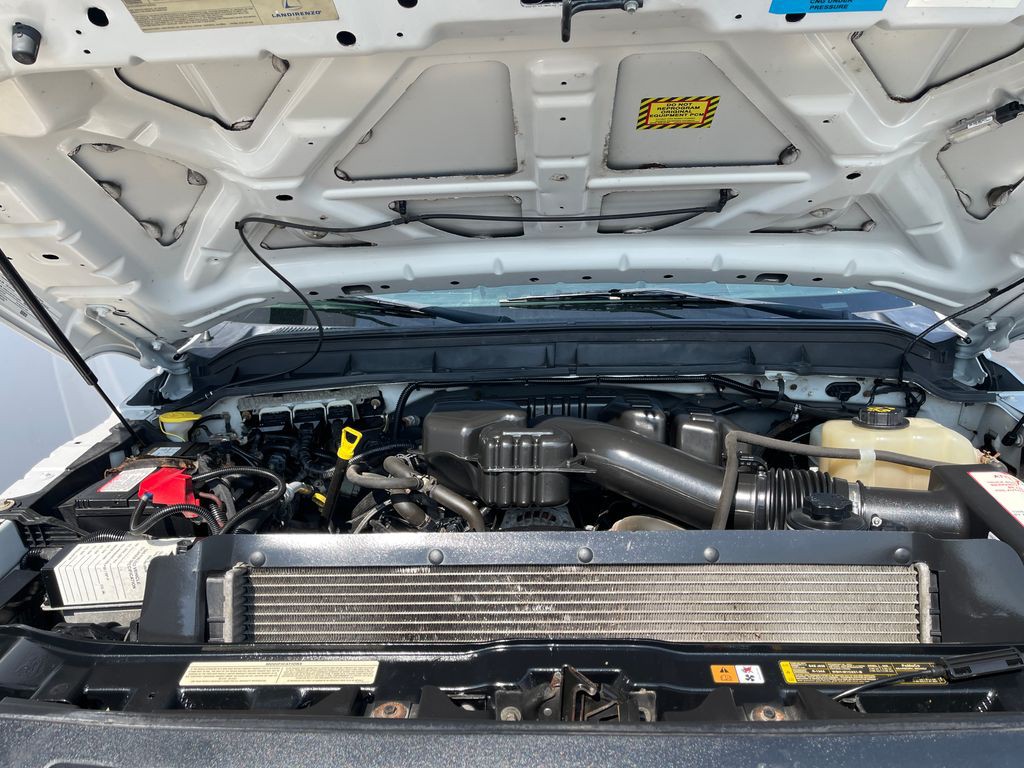 2015 Ford F-350 Image 25