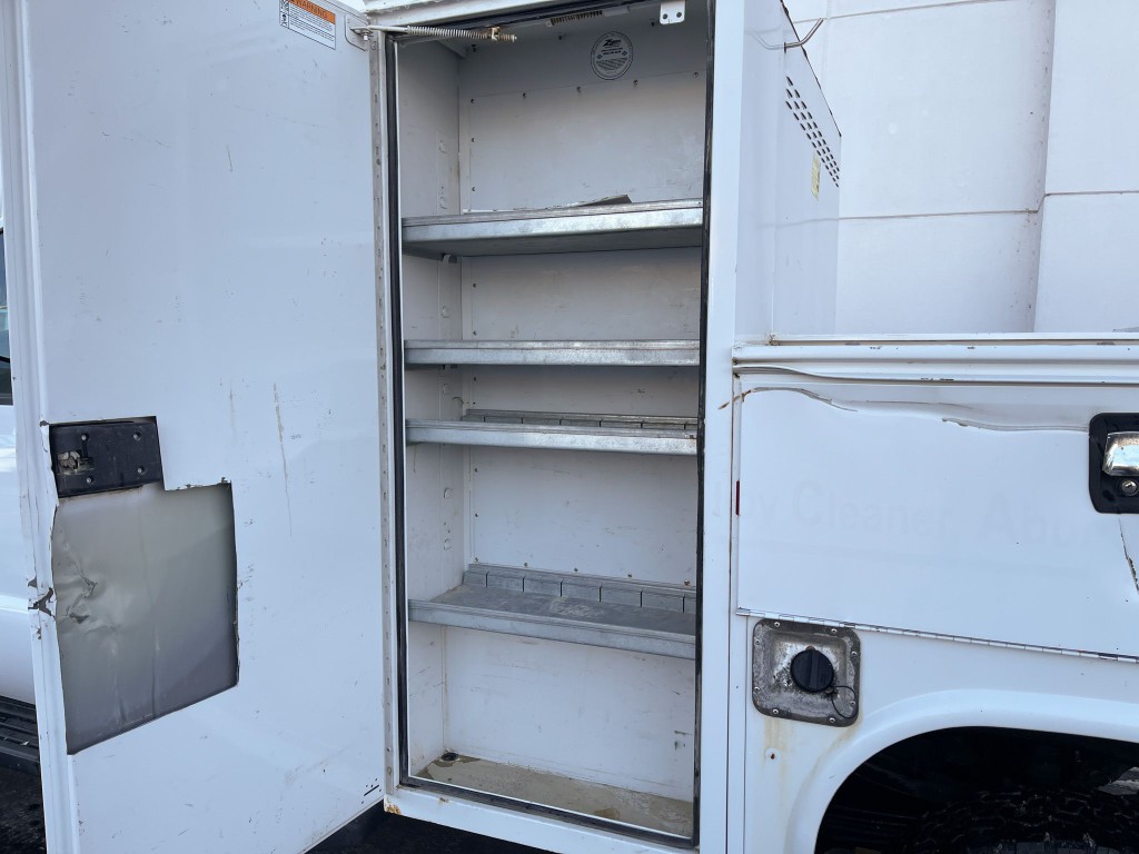 2015 Ford F-350 Image 24