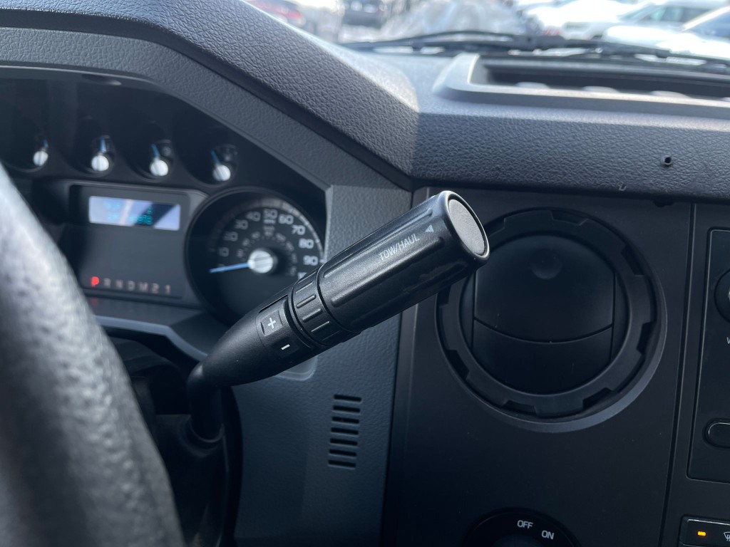 2015 Ford F-350 Image 27