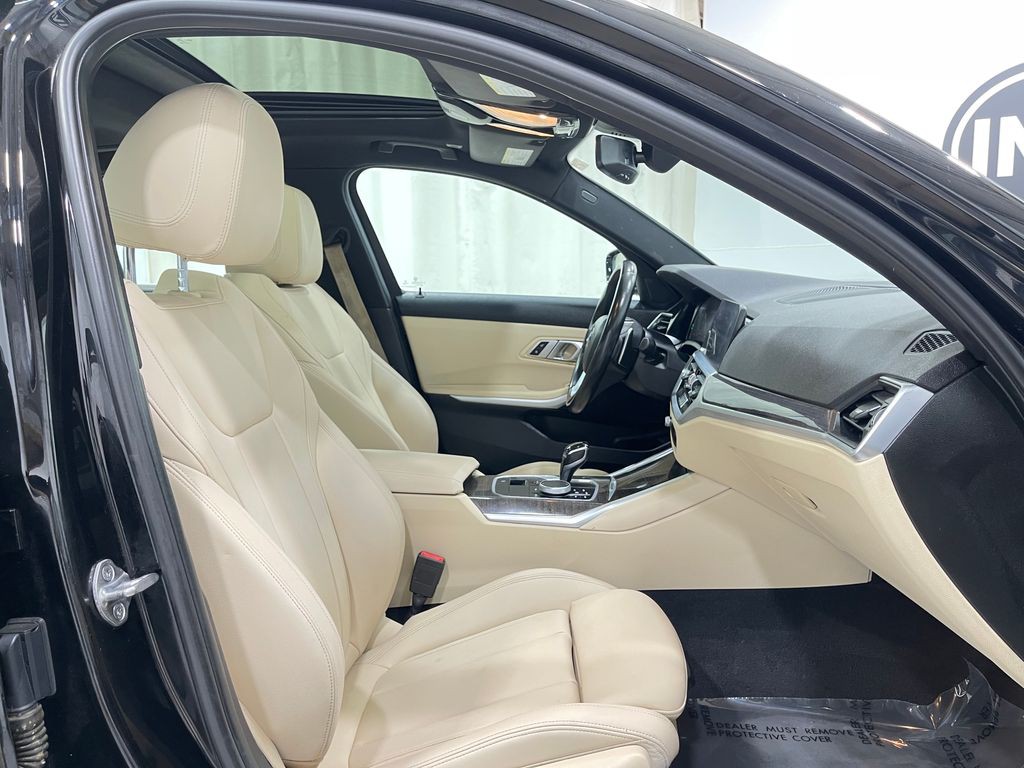 2020 BMW 3 Series Image 31