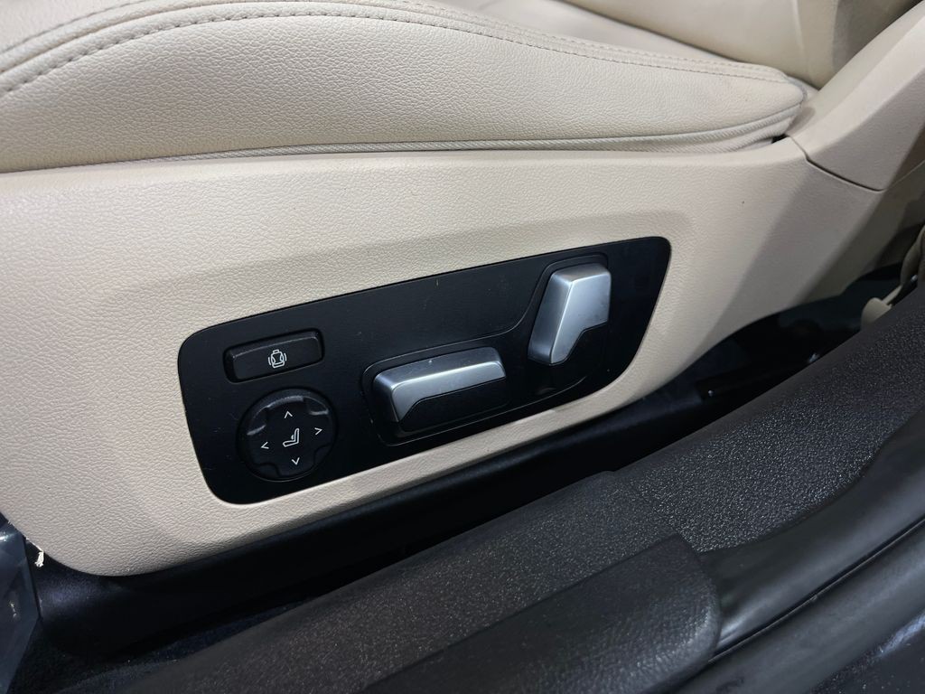 2020 BMW 3 Series Image 15