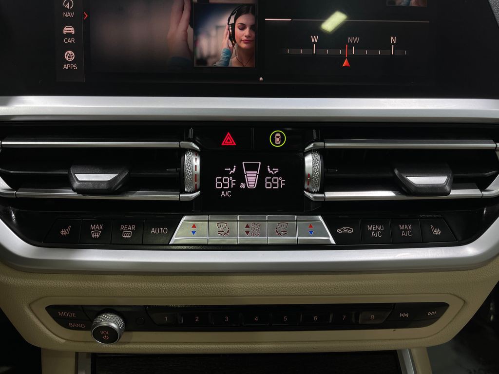 2020 BMW 3 Series Image 24