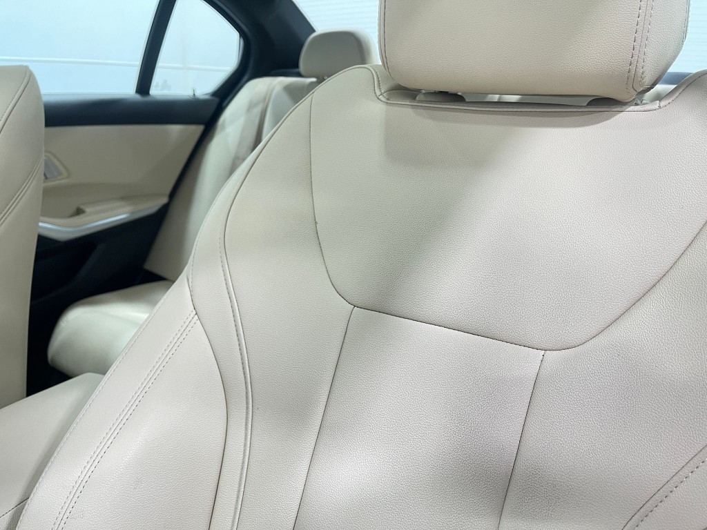 2020 BMW 3 Series Image 17