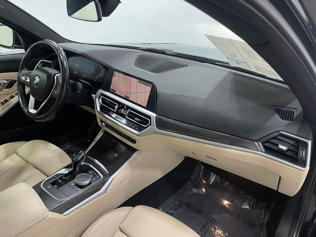 2020 BMW 3 Series Image 19