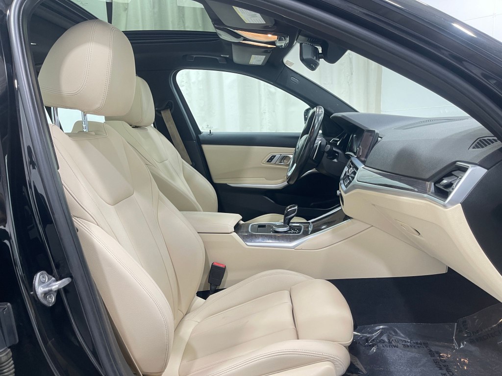 2020 BMW 3 Series Image 31