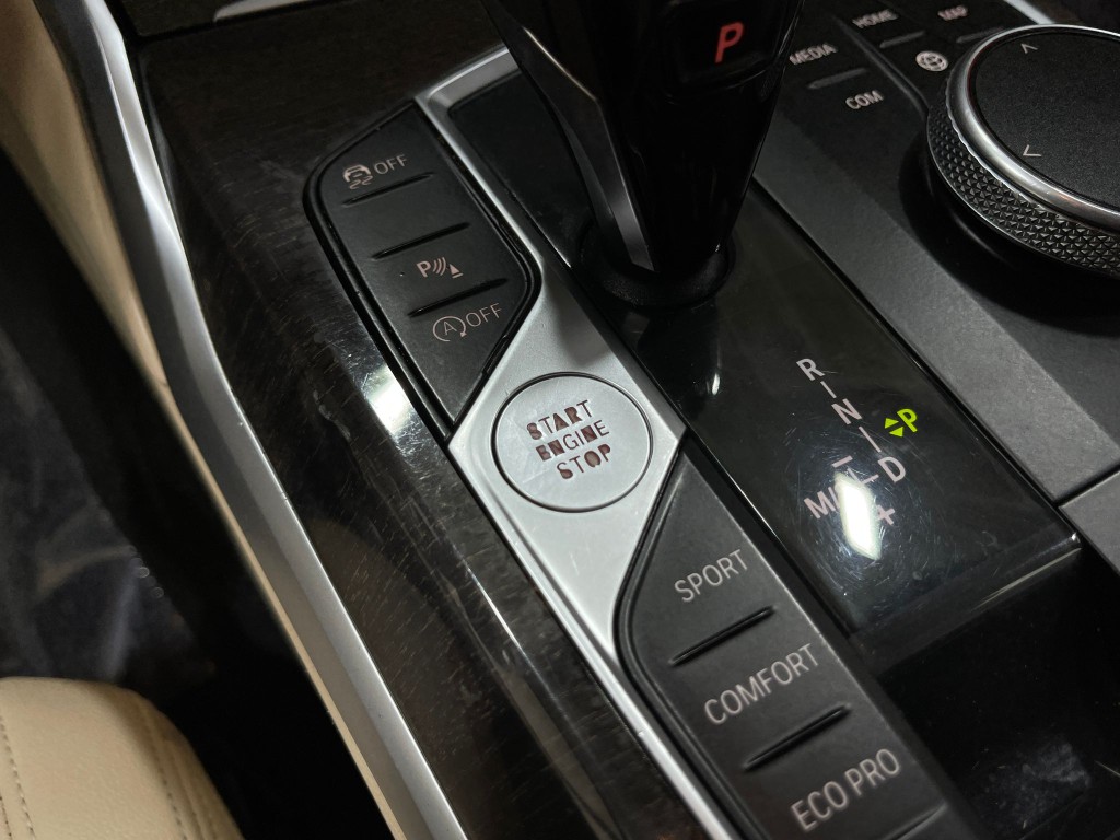 2020 BMW 3 Series Image 21