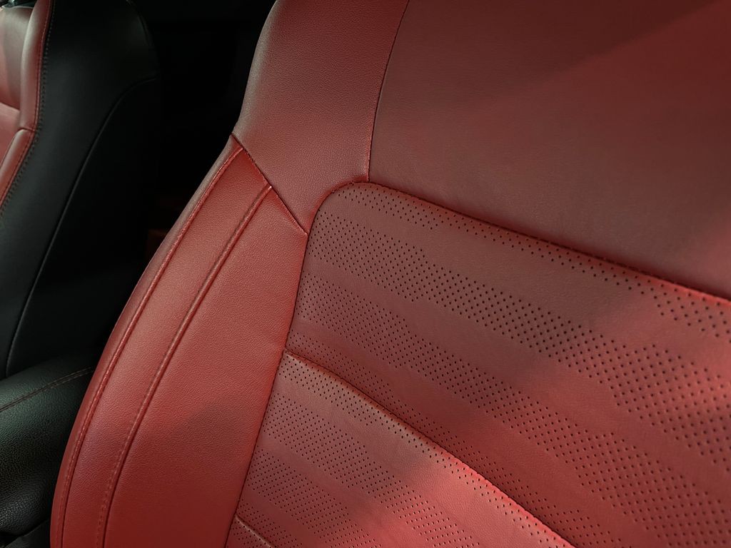 2017 Ford Mustang Image 17