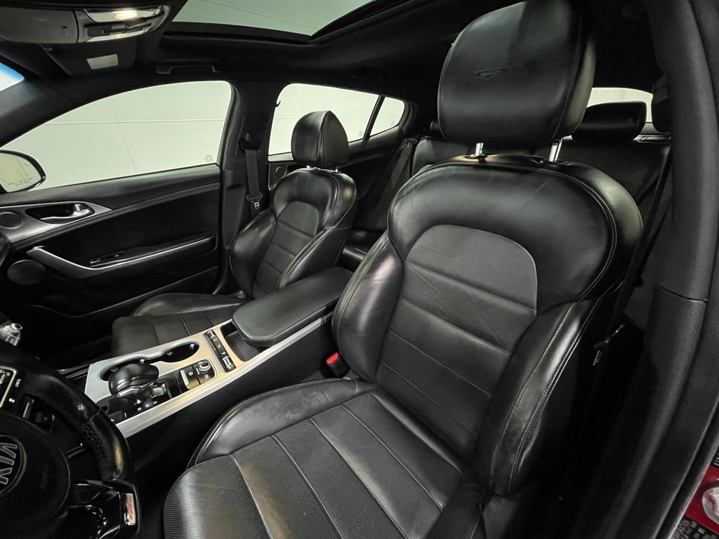 2018 Kia Stinger Image 15