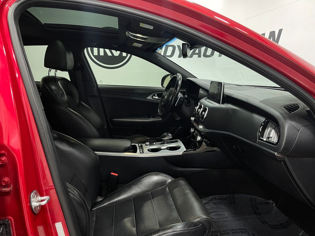 2018 Kia Stinger Image 33