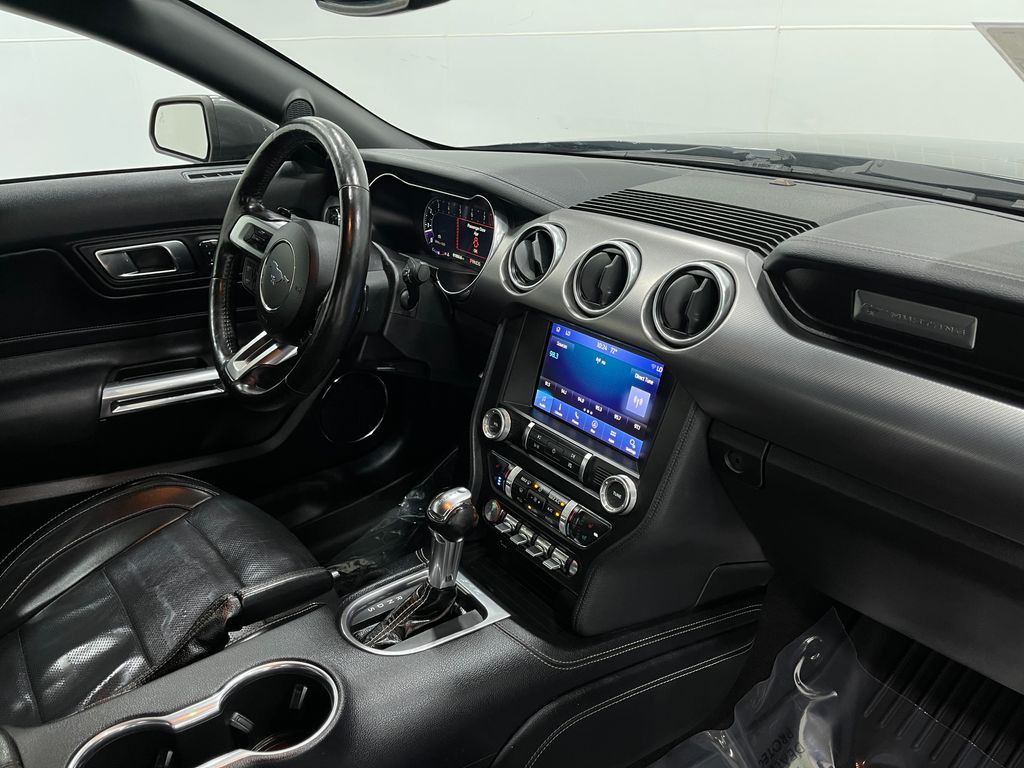 2019 Ford Mustang Image 20