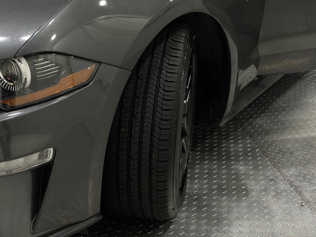 2019 Ford Mustang Image 35