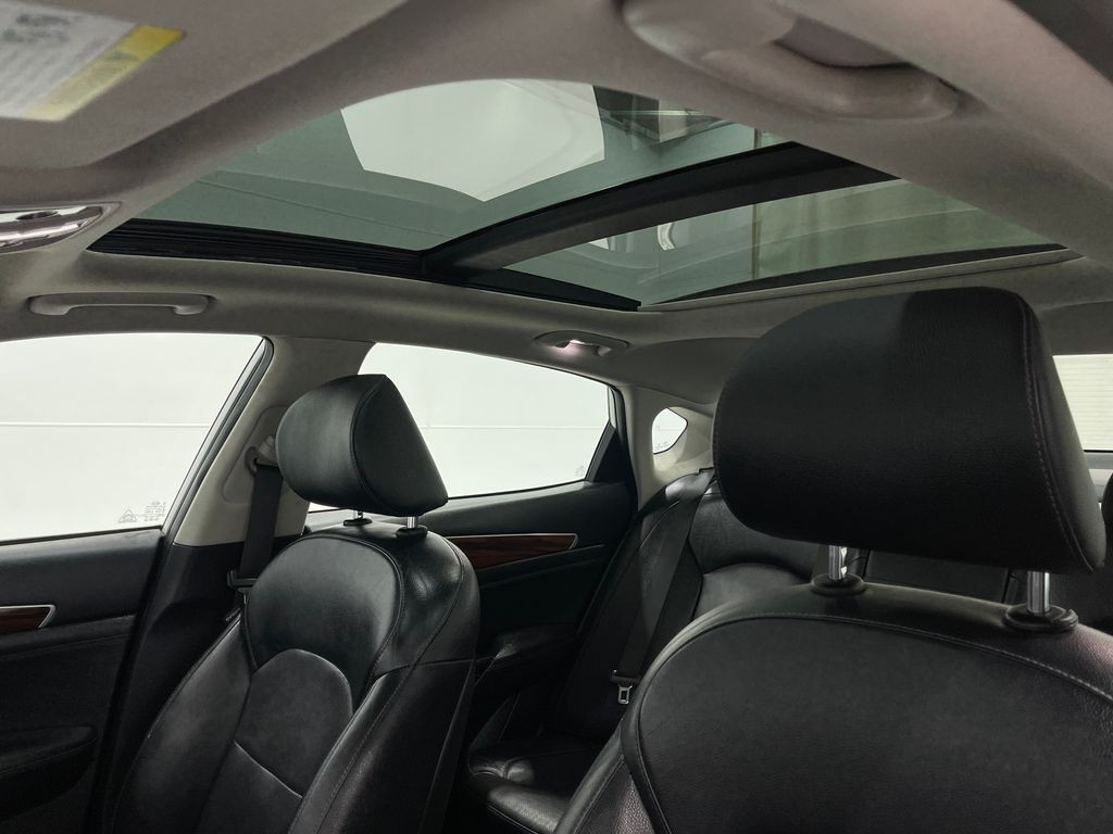 2018 Kia Cadenza Image 12