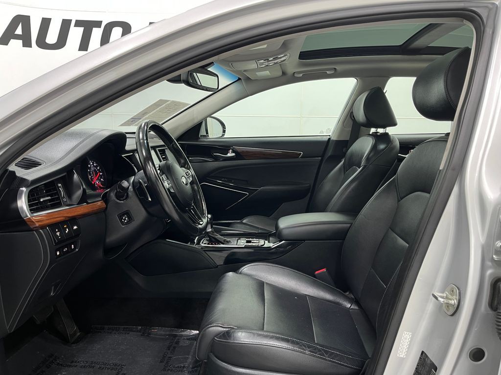 2018 Kia Cadenza Image 14