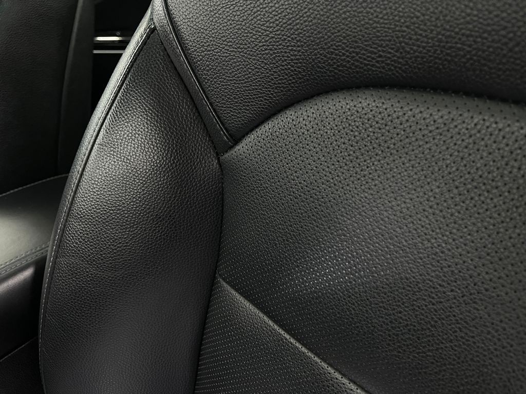 2018 Kia Cadenza Image 19