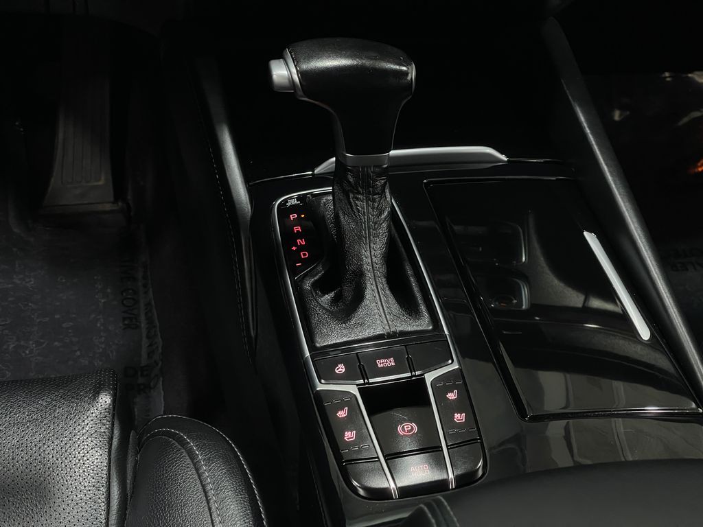 2018 Kia Cadenza Image 30