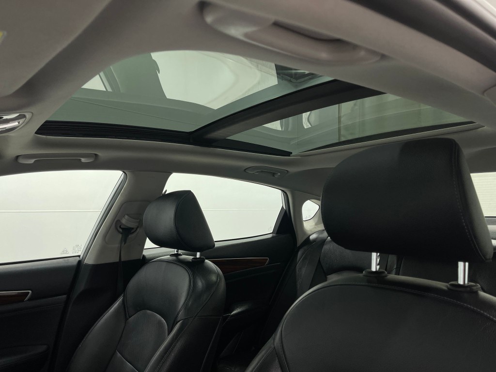 2018 Kia Cadenza Image 12