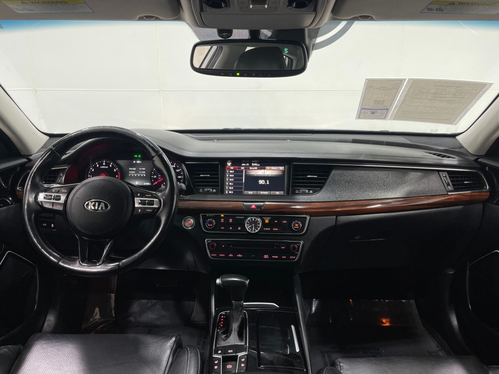 2018 Kia Cadenza Image 21