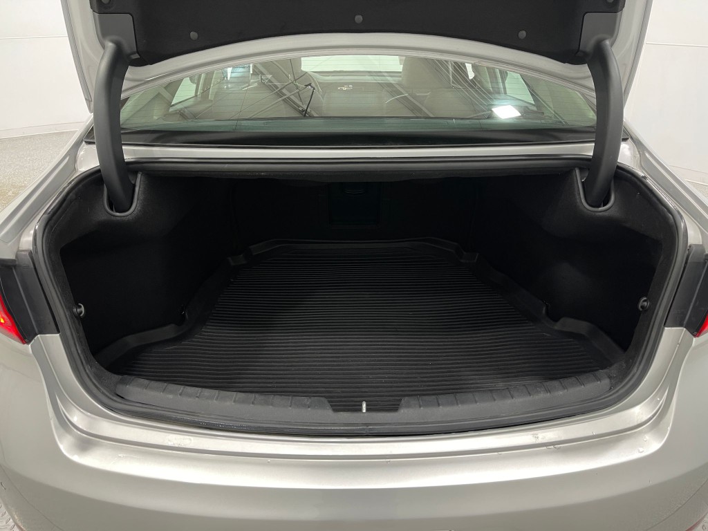 2018 Kia Cadenza Image 28