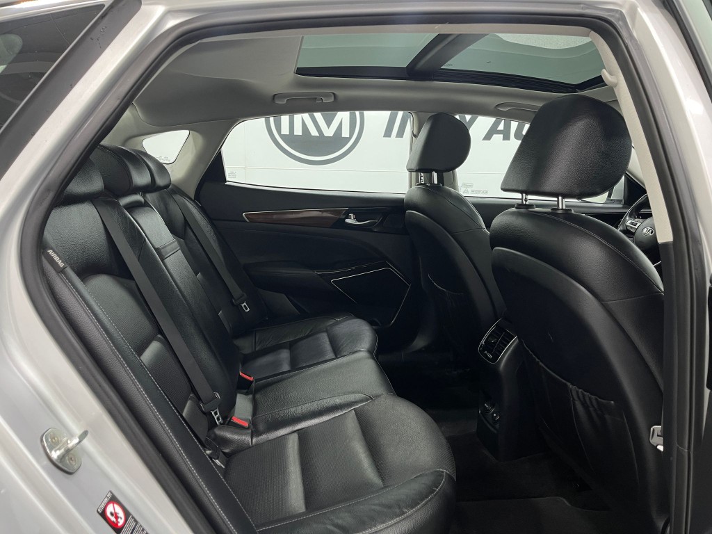 2018 Kia Cadenza Image 33