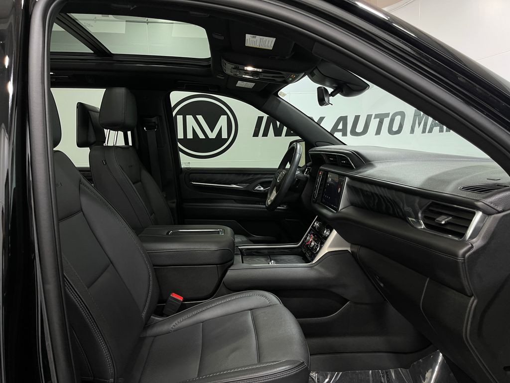 2023 GMC Yukon Image 35