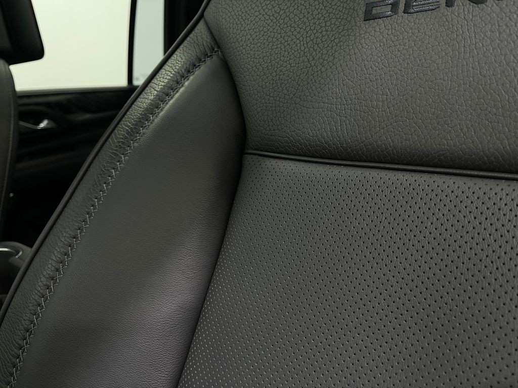 2023 GMC Yukon Image 21