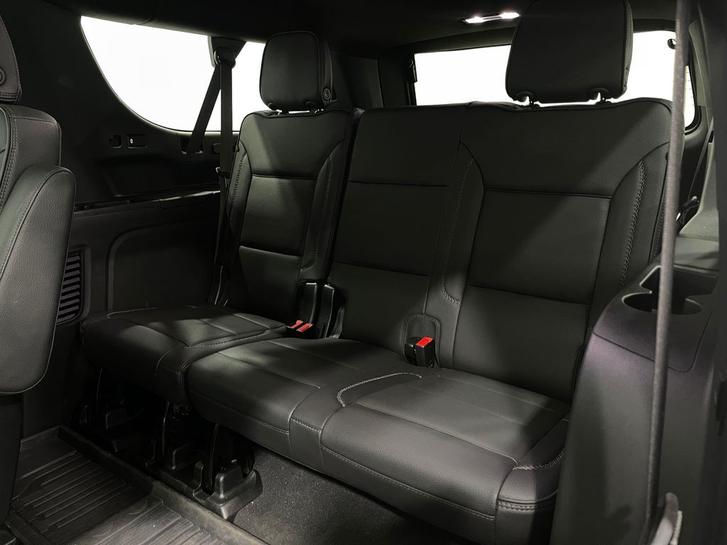 2023 GMC Yukon Image 34
