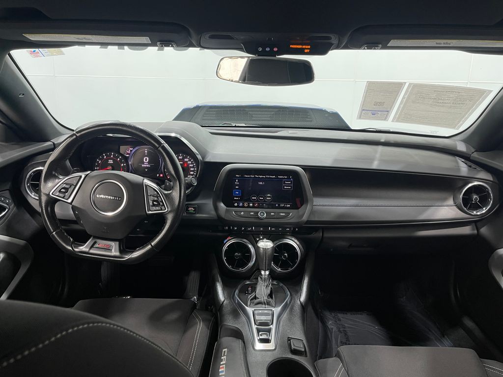 2019 Chevrolet Camaro Image 17
