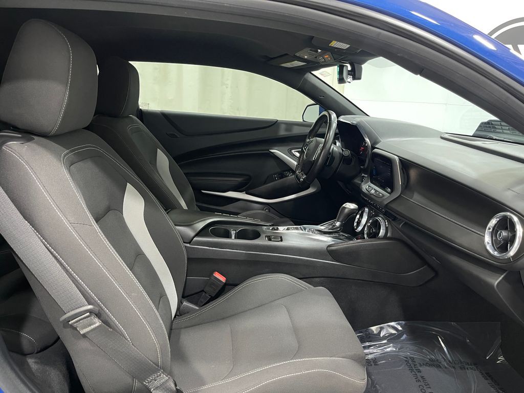 2019 Chevrolet Camaro Image 30