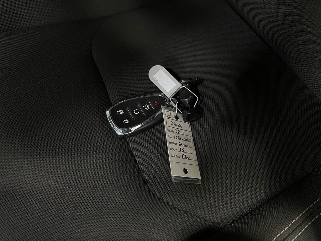 2019 Chevrolet Camaro Image 35