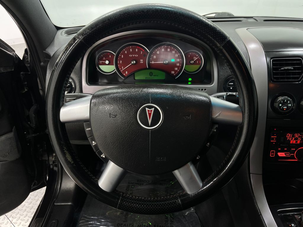 2004 Pontiac GTO Image 20
