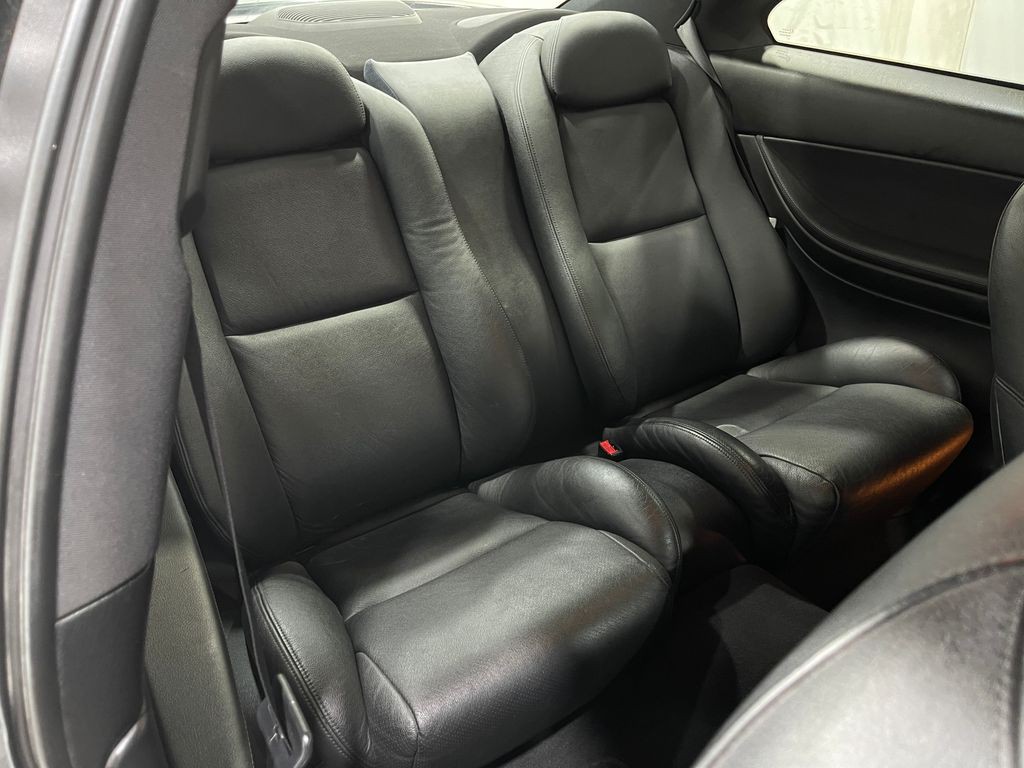 2004 Pontiac GTO Image 28