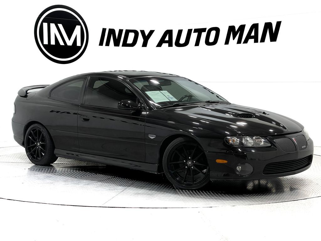 2004 Pontiac GTO Image 2