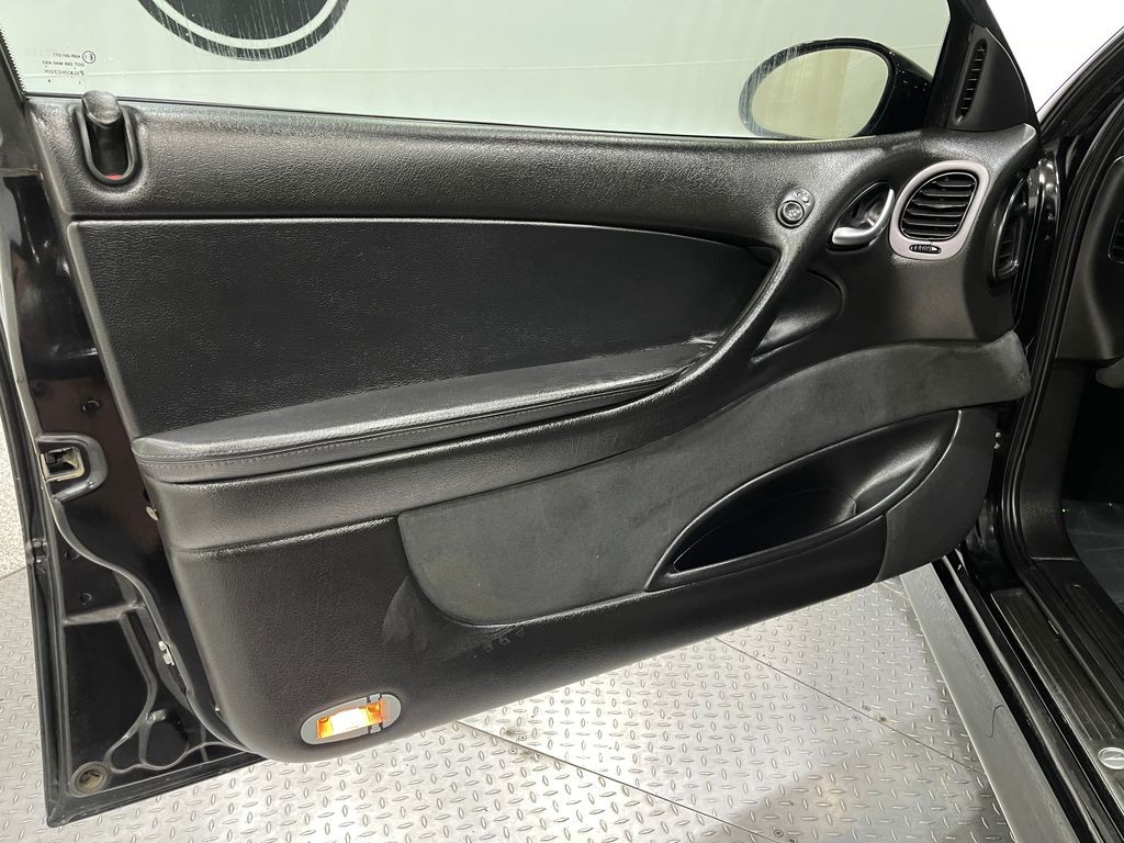 2004 Pontiac GTO Image 12