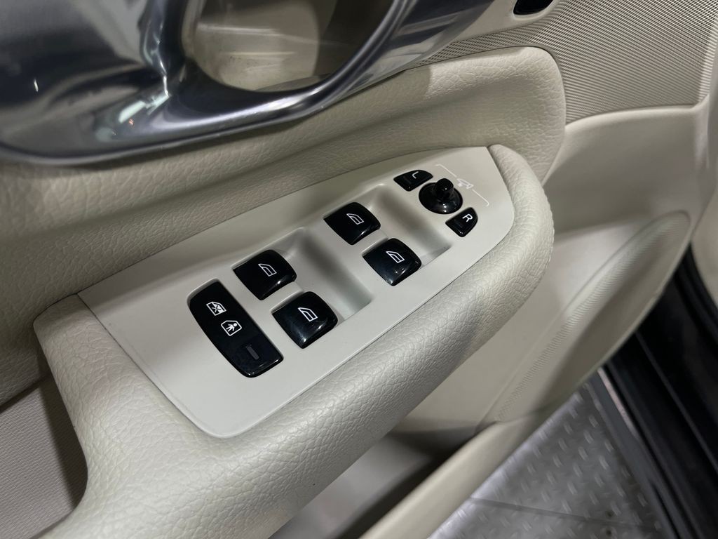 2019 Volvo XC90 Image 16