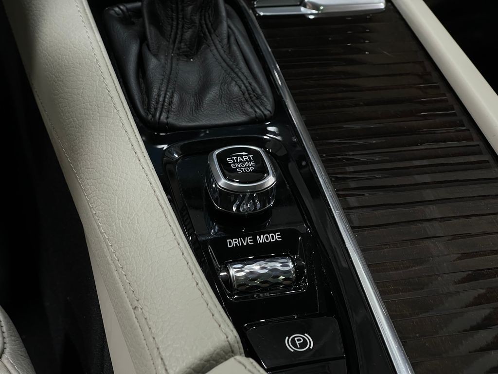 2019 Volvo XC90 Image 21