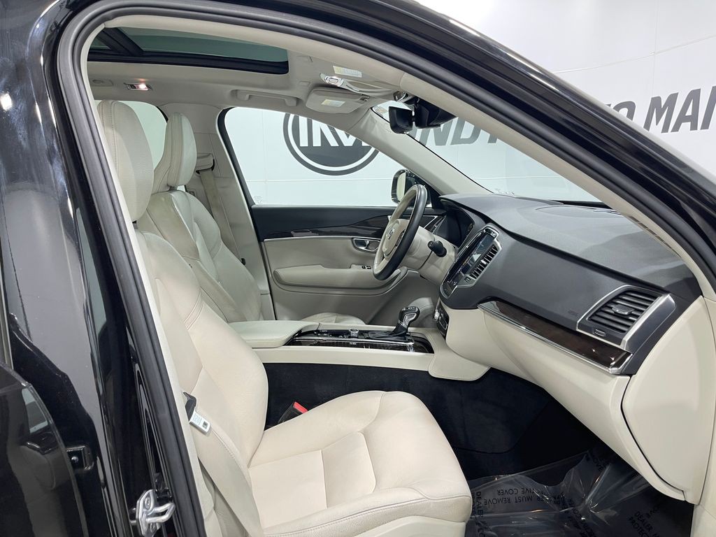 2019 Volvo XC90 Image 34