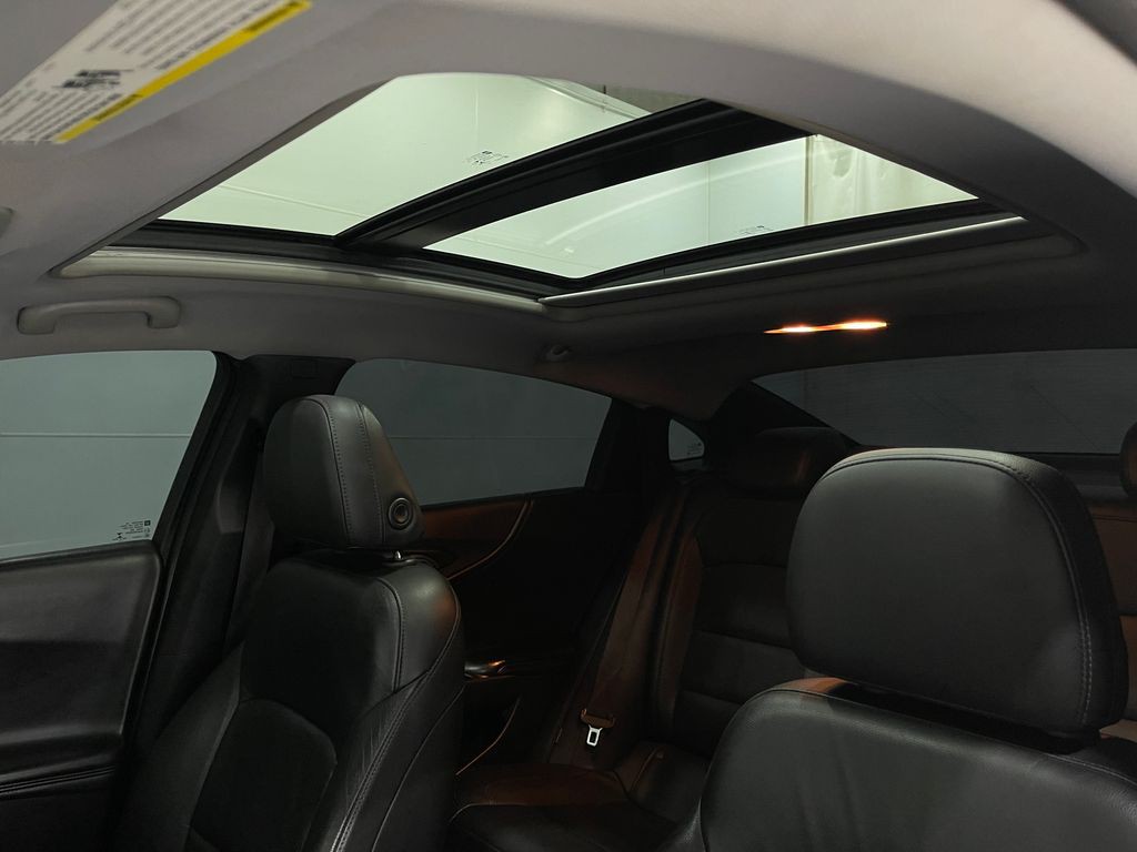 2018 Chevrolet Malibu Image 12
