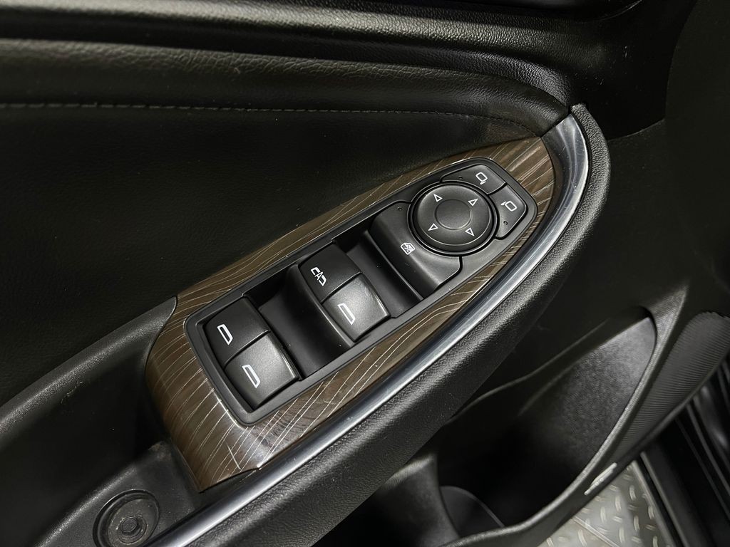 2018 Chevrolet Malibu Image 17